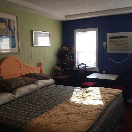 Destiny Inn Pleasantville Bagian luar foto