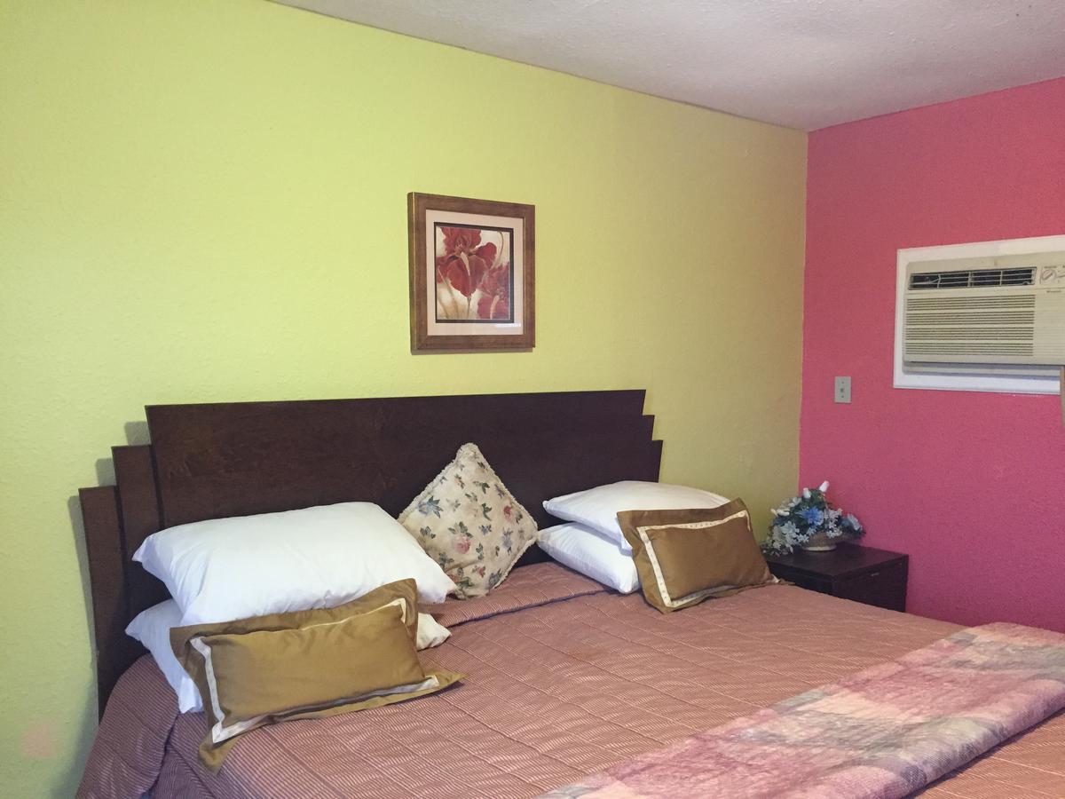 Destiny Inn Pleasantville Bagian luar foto