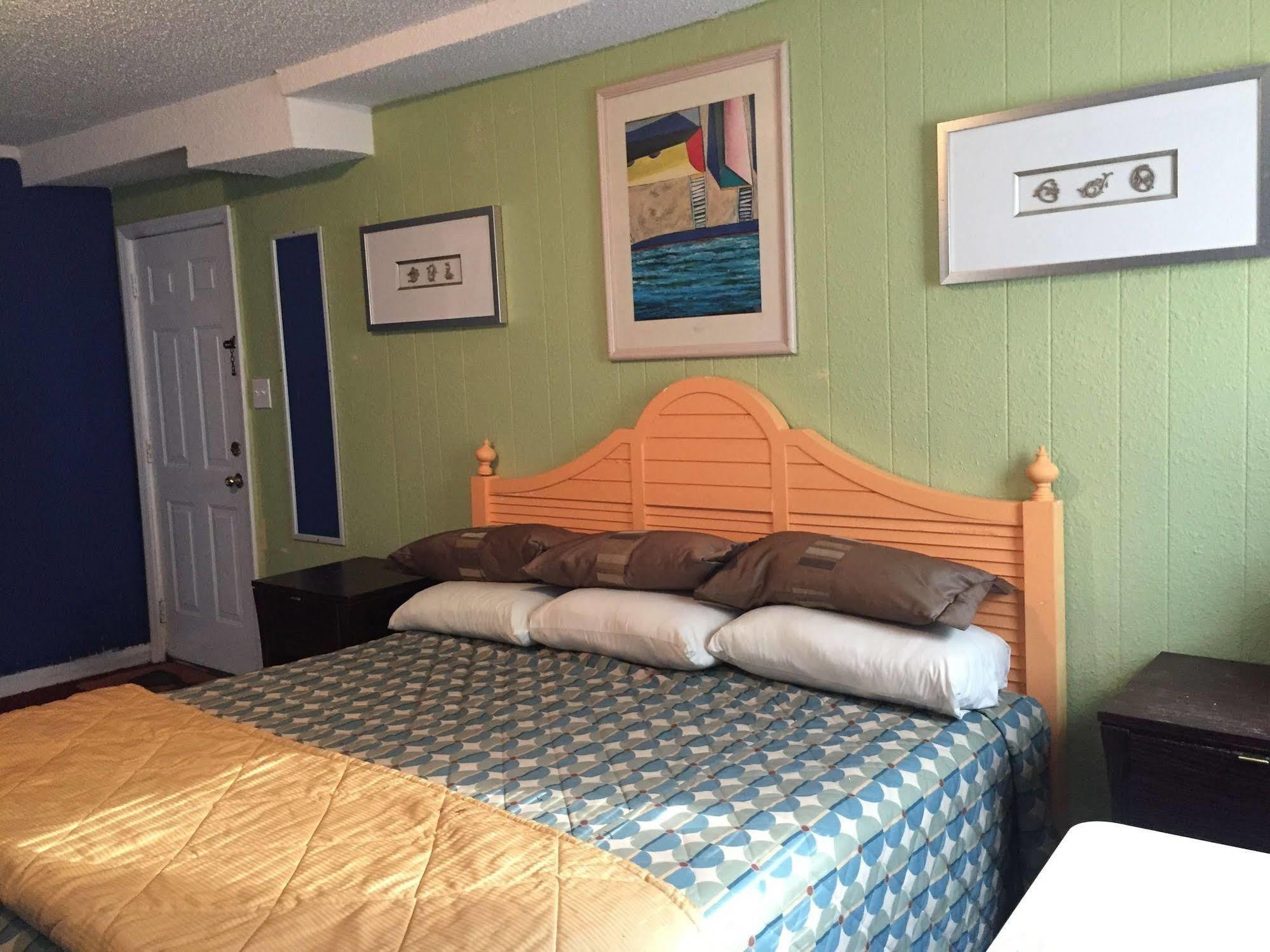 Destiny Inn Pleasantville Bagian luar foto