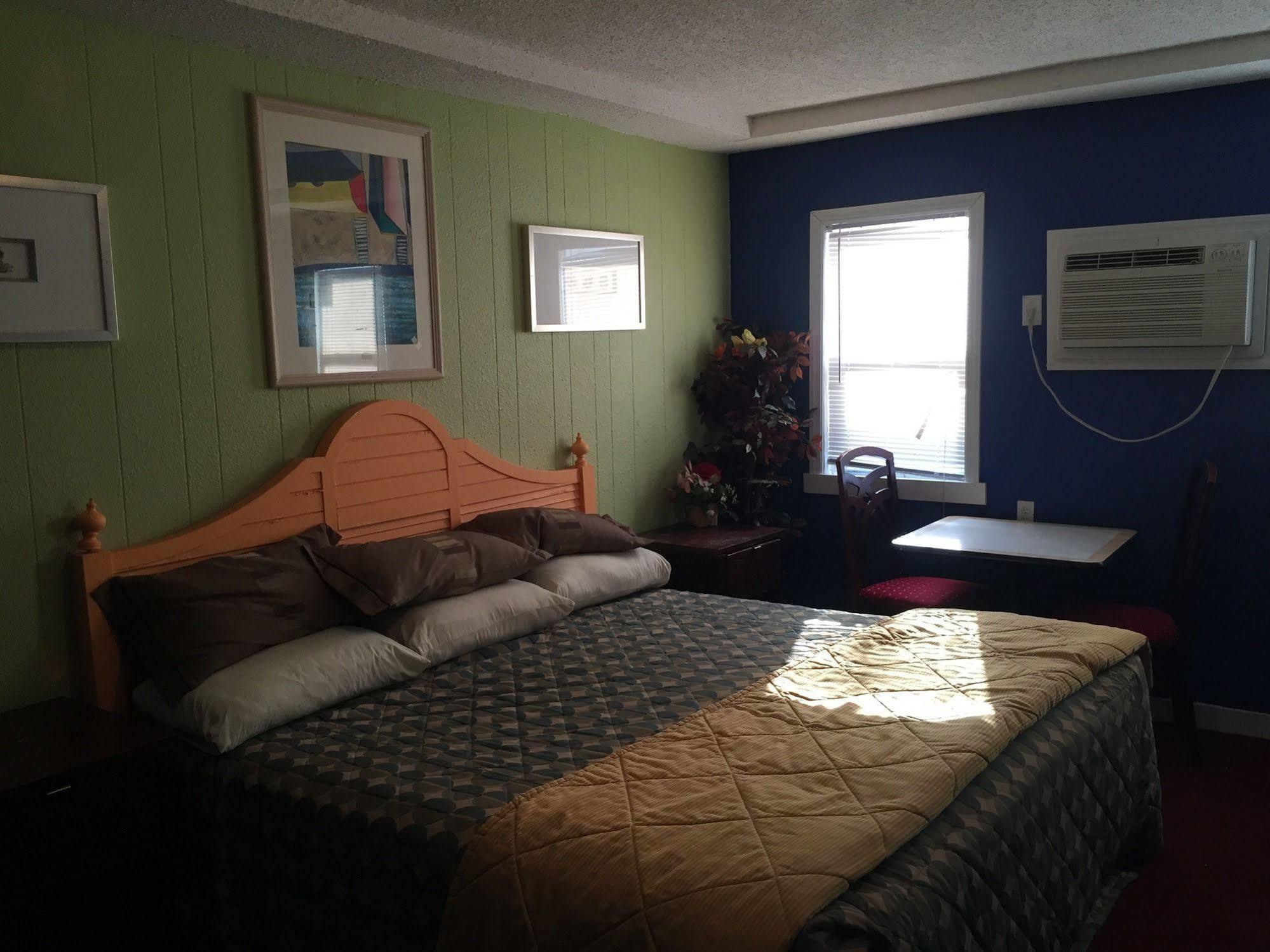 Destiny Inn Pleasantville Bagian luar foto
